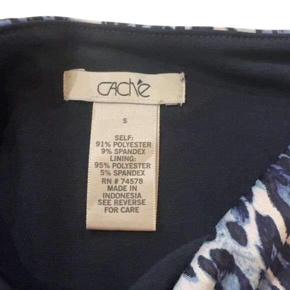 Cache Vintage Blue leopard print halter top with ruffle detail - Picture 4 of 4